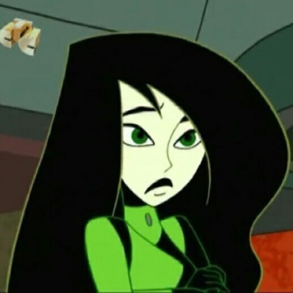 Meet your Posher, Adrienne